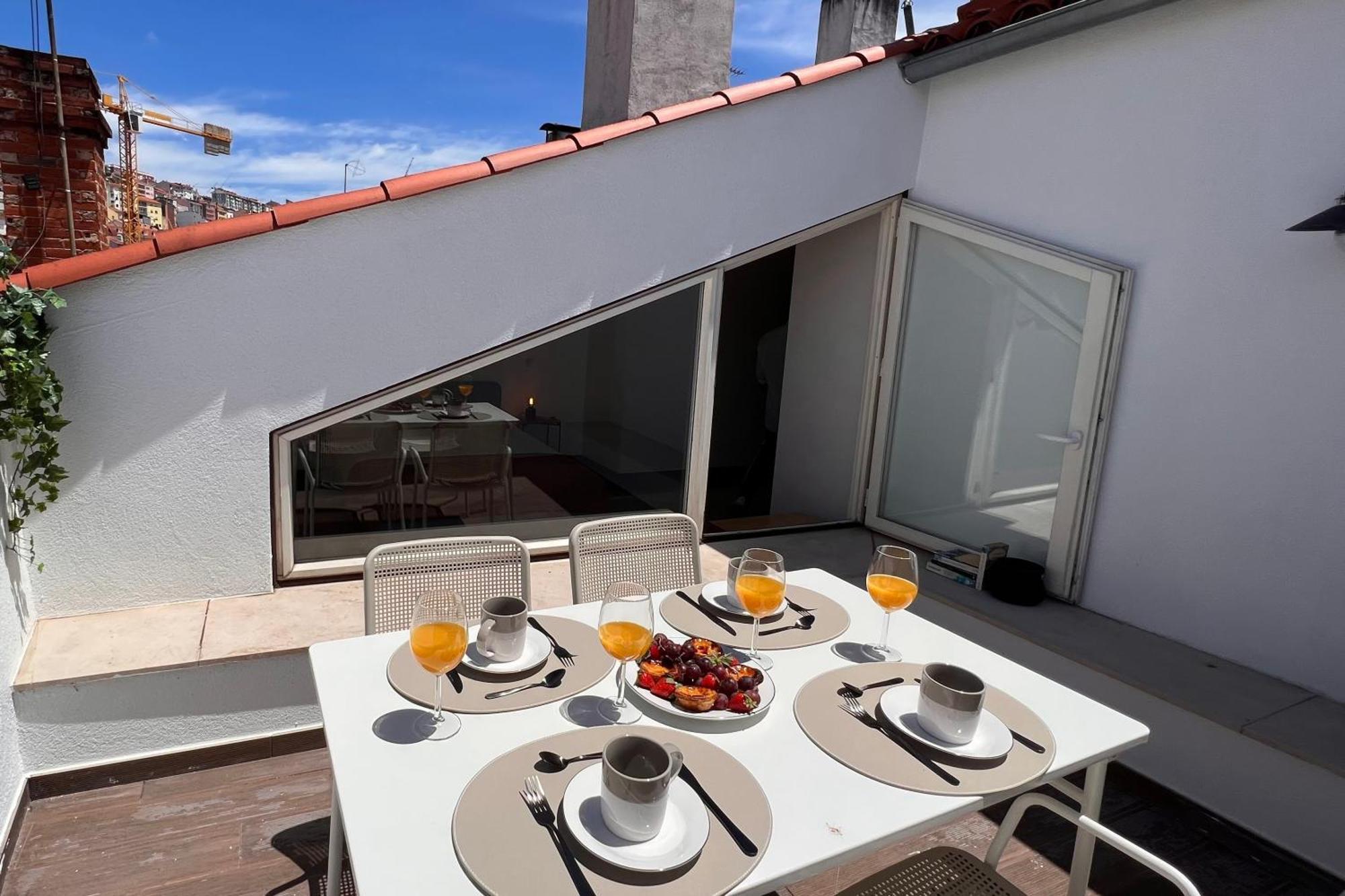 Apartment Moeda'82 - Downtown With Terrace